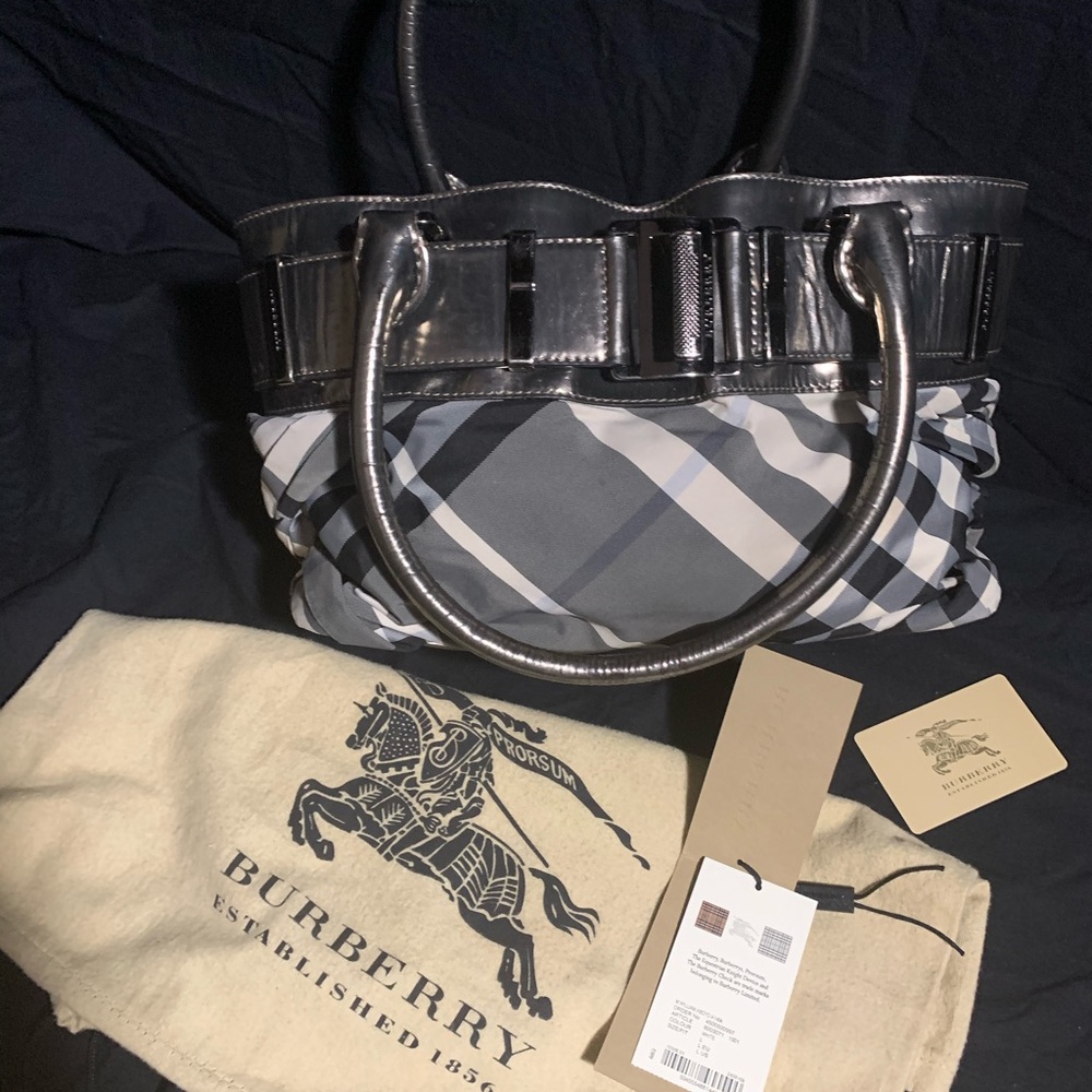 Burberry black/white classic print handbag